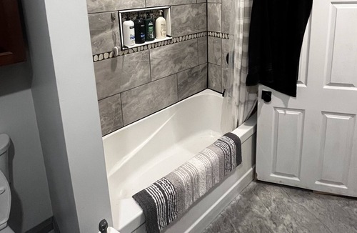 Colborne Apartment | Private Country Bachelor pad