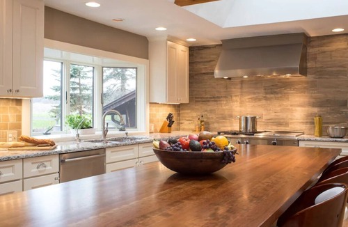 Ithaca House | Private Country Home Near Wineries, 6 Bdrm, 4 ba, Hot Tub, Firepit & Billiards