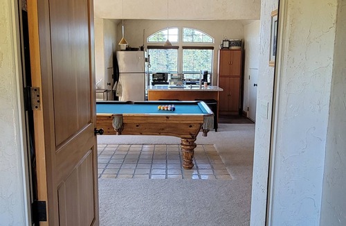 Oregon City Apartment | Private Country Studio