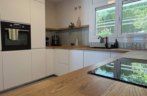 Salionc Apartment | Private Cove Salions
