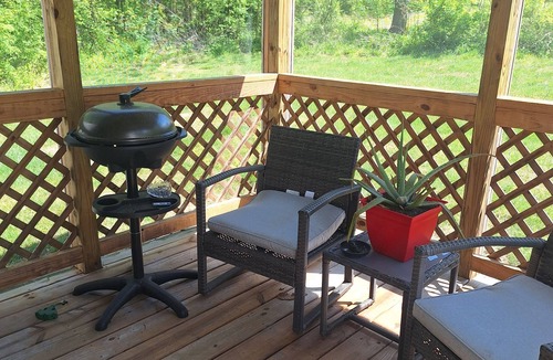 Mocksville House | Private Cozy 2-bedroom mobile home in wonderful Mocksville NC