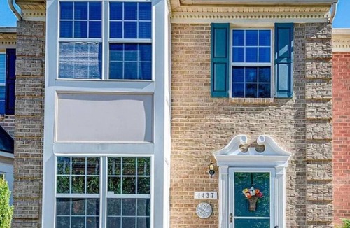 Arnold Apartment | Private Cozy Basement Apartment