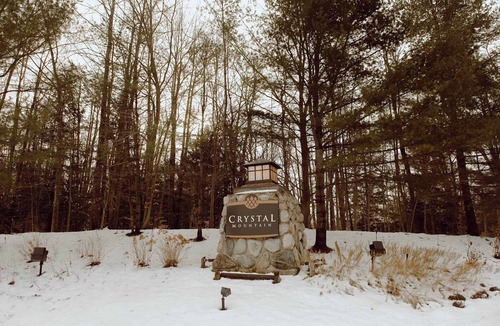 Thompsonville Cabin | Private/Cozy Cabin | Shuttle Pass Included!