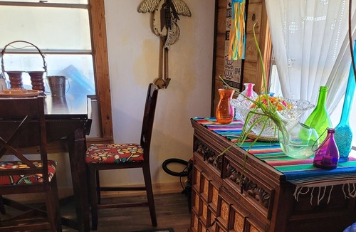 Albany Cabin | Private Cozy Cabin