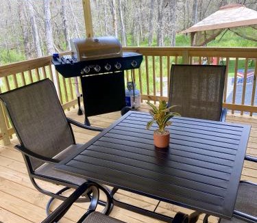 Bastrop House | Private Cozy Hideaway with Deck Escape Austin 35mi