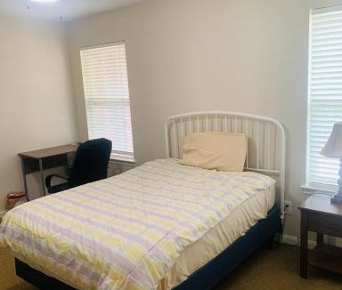 Cypress House | Private Cozy Lock Room 1