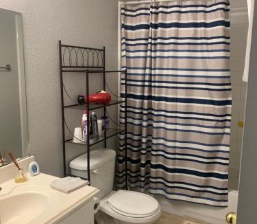 Cypress House | Private Cozy Lock Room 1