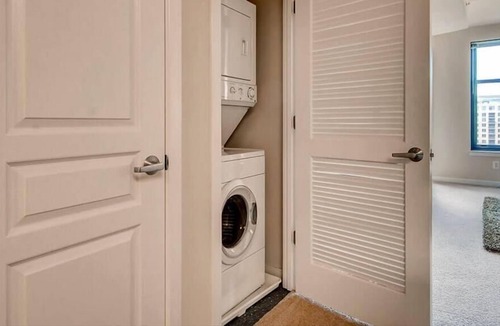 George Washington University Apartment | Private DC 1BR | Full Kitchen | Washer/D | by GLS