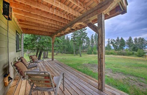 Eureka House | Private Deck & Mtn Views: Family Getaway in Eureka