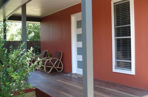 Huskisson Villa | Private Deluxe Garden Studio for couples.