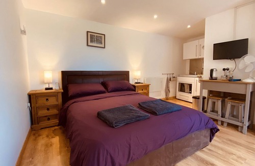 Thistley Green House | Private Detached Annex in Isleham