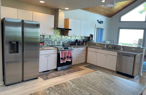 Edwardsville House | Private Dock and 200ft Shoreline w Panorama View