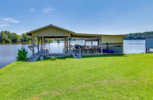 Andalusia House | Private Dock and Fire Pit Point A Lake Retreat!
