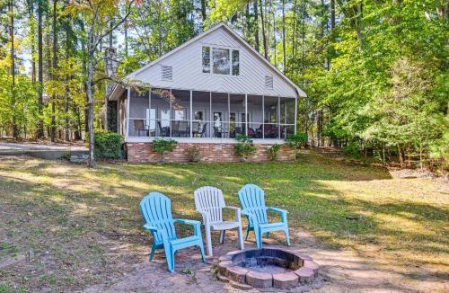Mayhew House | Private Dock & Beach! Lake Norman Cottage Hideaway