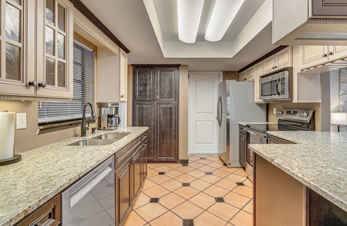 Old Homosassa Cottage | Private Dock: Canal-front Homosassa Home!