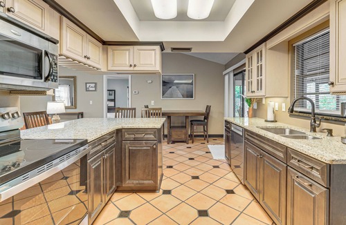 Old Homosassa Cottage | Private Dock: Canal-front Homosassa Home!