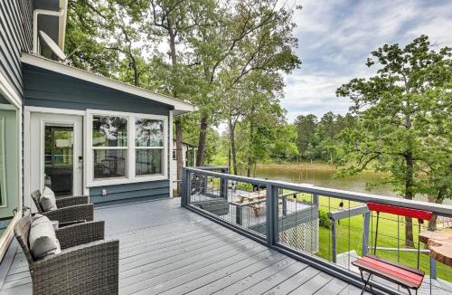 Jefferson House | Private Dock + Decks: Lake O' the Pines Escape