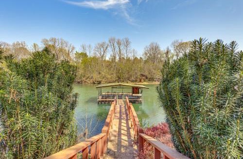 Heber Springs House | Private Dock: 'The River House' in Heber Springs!