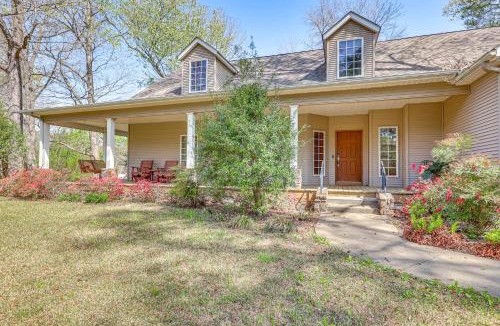 Heber Springs House | Private Dock: 'The River House' in Heber Springs!