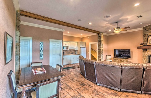 Mid America House | Private Dock + Water Views: Hot Springs Abode!