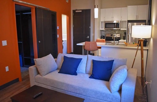 Southwest Raleigh Apartment | Private Downtown Apartment With Garage Parking