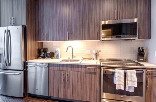 Seaport District Apartment | Private Downtown Seaport Apt with Pool