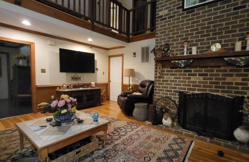 Petersburg House | Private en-suite in the country.