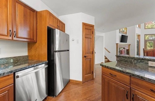 Carroll Resort | Private end unit townhome in Bretton Woods