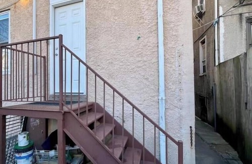 Sea Gate Apartment | Private entrance studio with bathroom