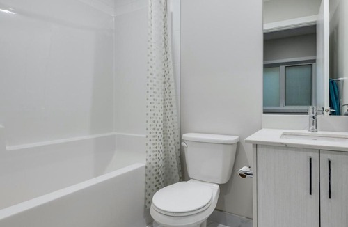 Mission District Apartment | Private Entry by River with Smart TV and Mini Fireplace