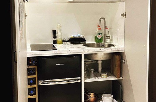 Wixford House | Private Entry Double Bedroom With Beautiful Views!