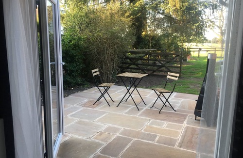 Wixford House | Private Entry Double Bedroom With Beautiful Views!