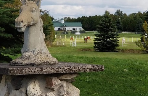Sturgeon Bay House | Private Estate - Romantic - Peaceful Escape