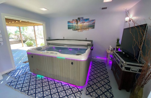 Danbury House | Private Estate - Serenity, Luxury Features & Space