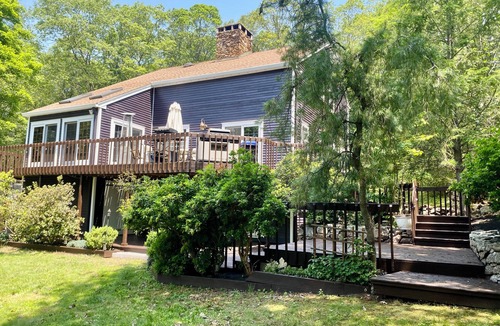 Danbury House | Private Estate - Serenity, Luxury Features & Space