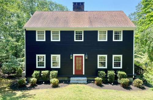 Danbury House | Private Estate - Serenity, Luxury Features & Space