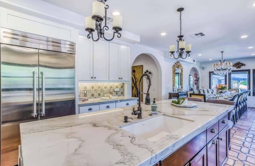 The Mesa House | Private estate with tennis & mountain views