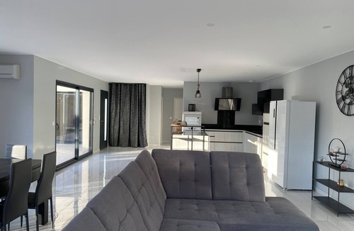 Le Grau-dʼAgde Villa | Private estate with 2 villas, 2 pools & jacuzzi – ideal for large groups