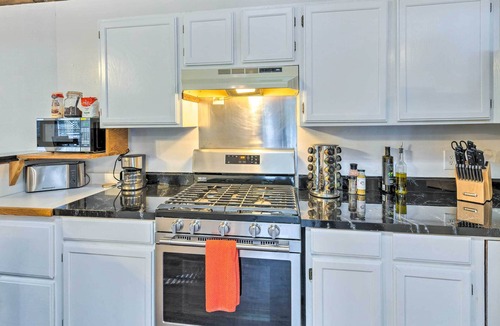 Nevada City House | Private Family Getaway: Walk to Scotts Flat!