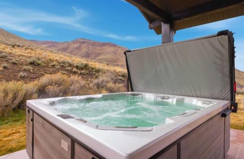 Herriman House | Private Family Home with Hot Tub