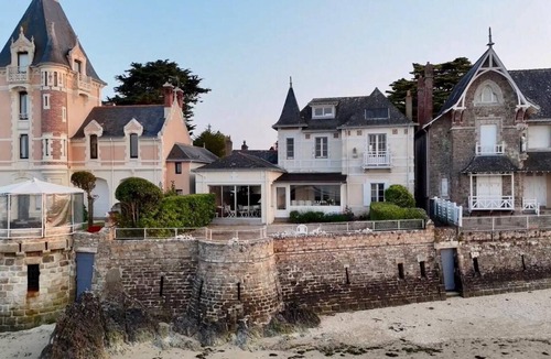 Le Pouliguen Villa | Private family villa with beach access