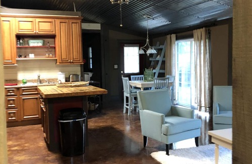 Edgefield Cottage | Private farmhouse cottage