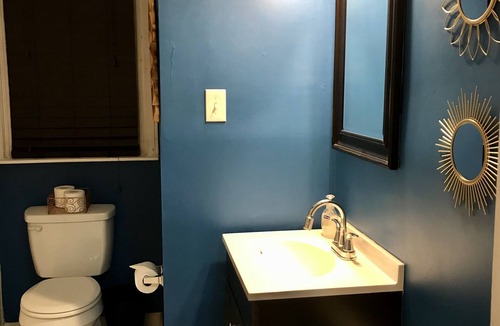 Rhawnhurst House | Private first floor duplex in Northeast area