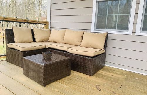East Stroudsburg House | Private Forest Retreat Hot Tub Pet Friendly