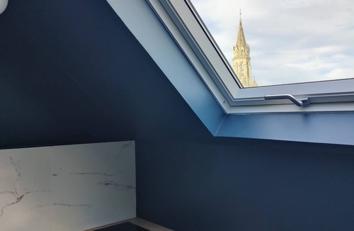 Le Chesnay Bed & Breakfast | Private studio - Château de Versailles on foot, private bathroom, kitchenette