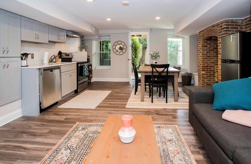 Upper Fells Point Apartment | Private garden apartment in historic Upper Fells Point