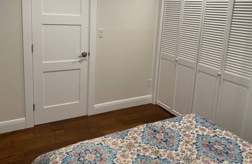 Los Gatos Cottage | Private Garden Cottage