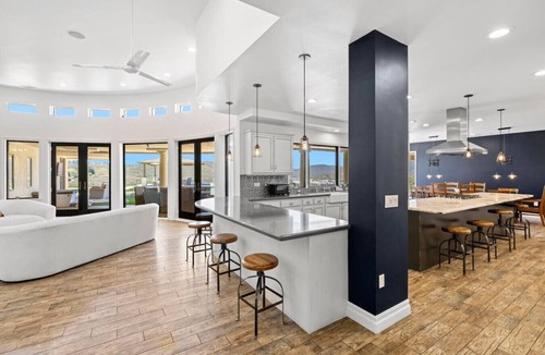 Lake Hodges House | Private Gated 6BR Luxury Estate, Gym, Lake View