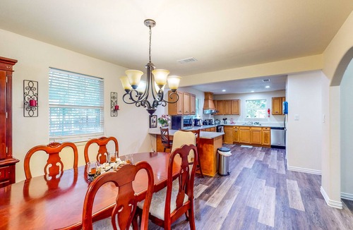 Gordonville House | Private gated home on 5 acres near Lake Texoma with dog-friendly yard & firepit