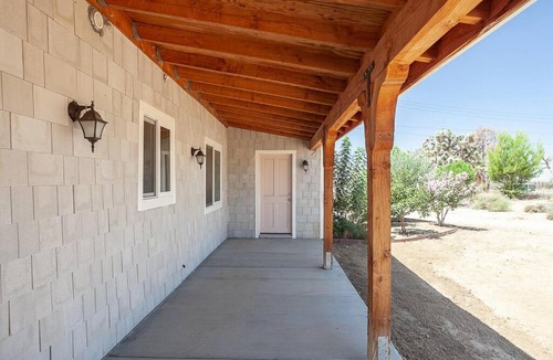 Lancaster Villa | Private Gated Ranch on 5 Acres, modern and secure